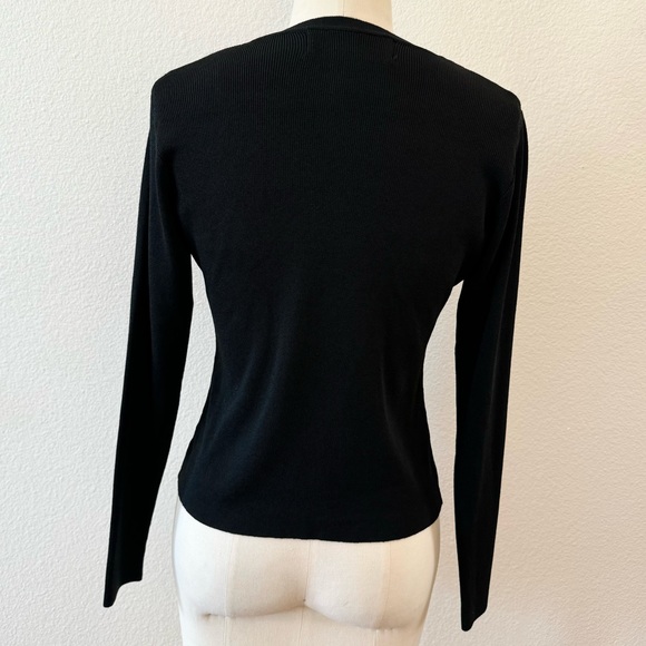 Finity Studio One Button Top Sweater - Picture 6 of 6